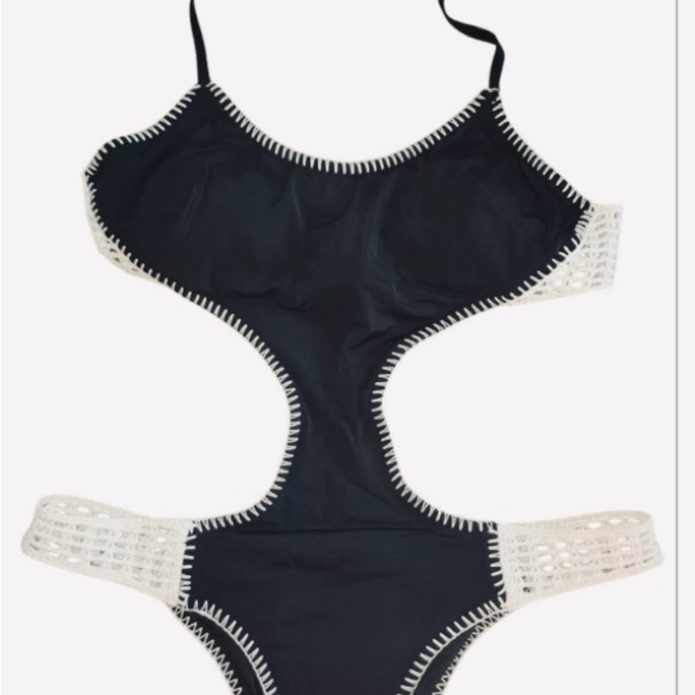 Victoria’s Secret Carova Crochet One-PC Monokini X-Large New WITH TAG - Picture 8 of 11
